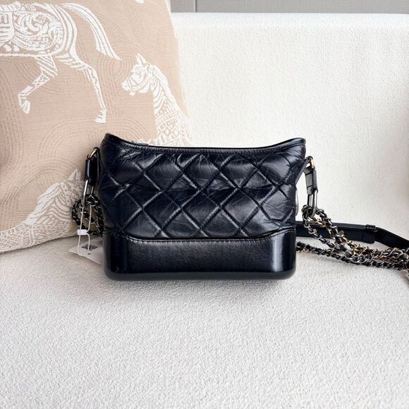 Chanel Women Pre-Loved Bag Very Good Condition - Picture 3 of 9